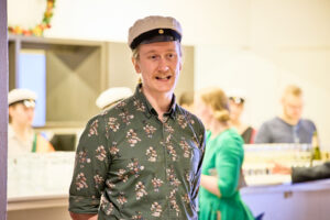081_FILTDK_2023-05-21_esiseppeleensitojaiset_R5_0336_web