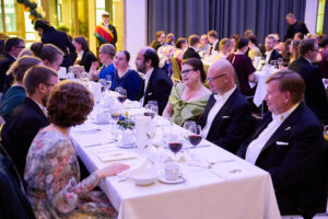 096_FILTDK_2023-05-25_seppeleensitojaispäivälliset_R6_0754_web