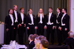 118_FILTDK_2023-05-25_seppeleensitojaispäivälliset_R5_1123_web