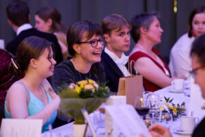 168_FILTDK_2023-05-25_seppeleensitojaispäivälliset_R5_1620_web